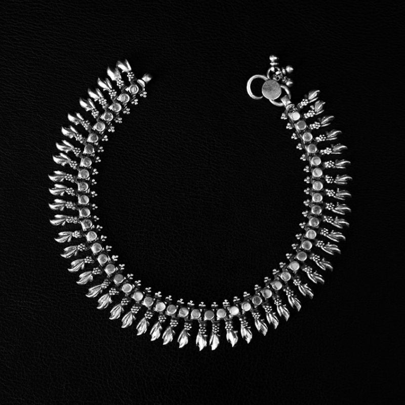 Sakti | Bracelet de cheville - NOIR KĀLA