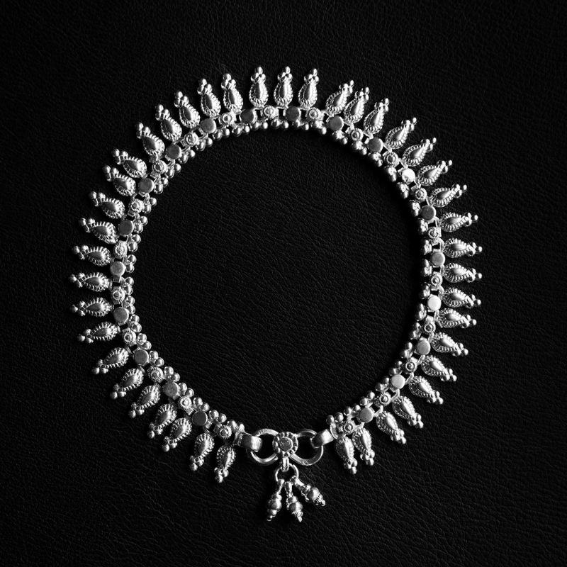 Sakti | Bracelet de cheville - NOIR KĀLA