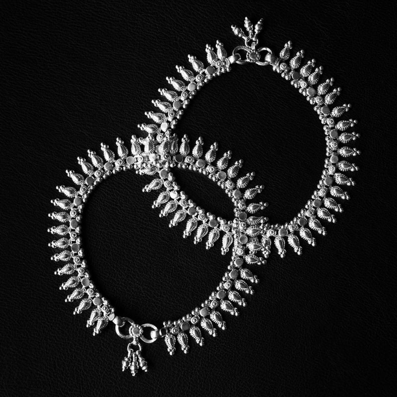 Sakti | Bracelet de cheville - NOIR KĀLA
