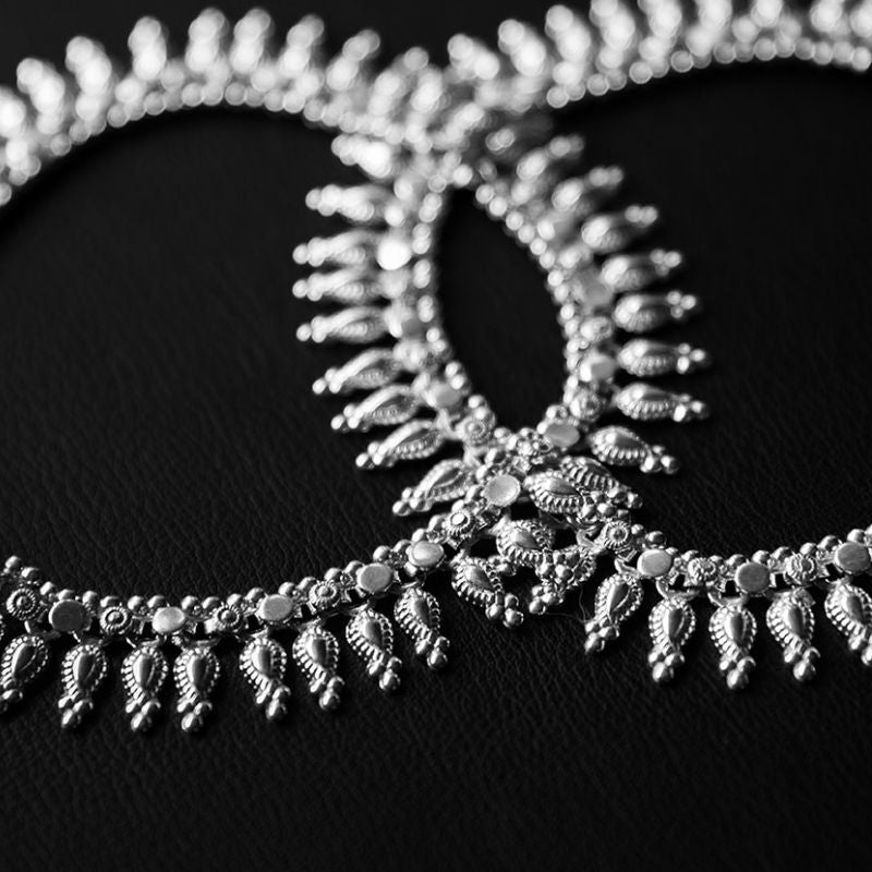 Sakti | Bracelet de cheville - NOIR KĀLA