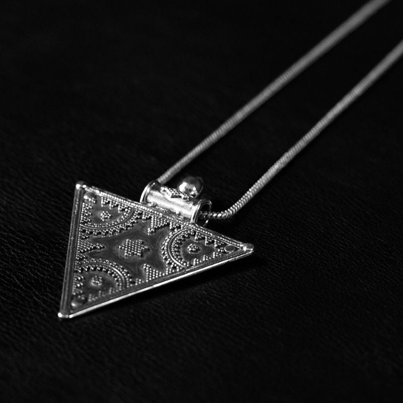 Product - NOIR KĀLA