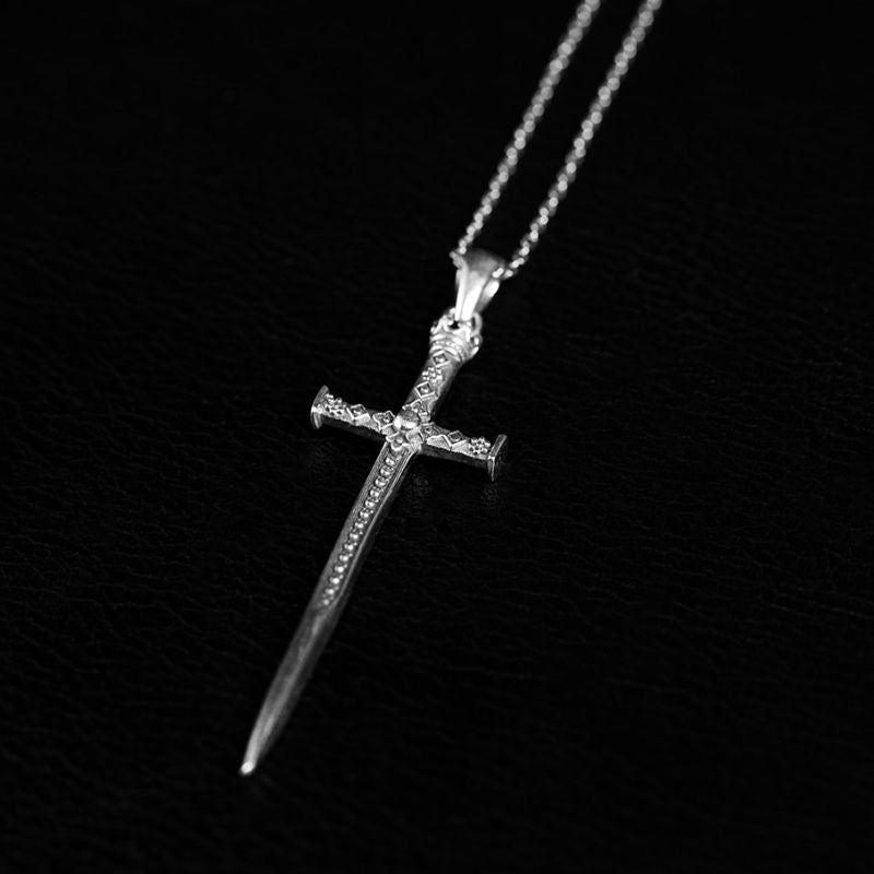 Sacred Sword | Collier Pendentif - NOIR KĀLA