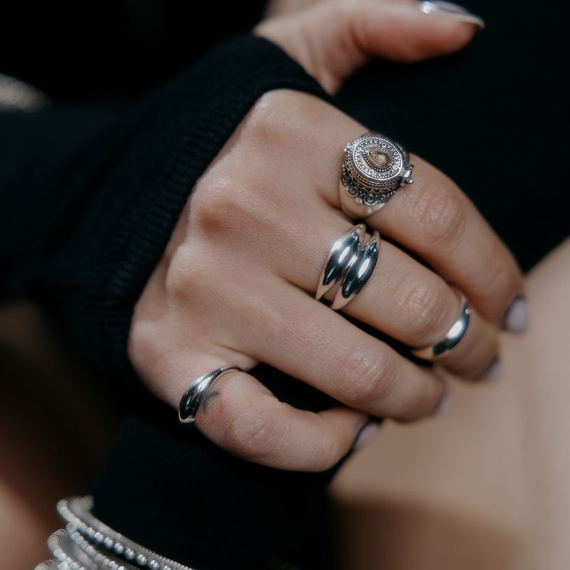 Poison | Bague - NOIR KĀLA