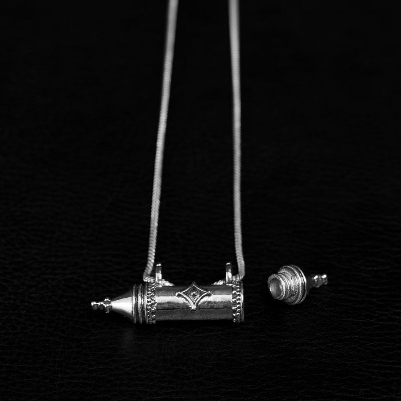 Product - NOIR KĀLA