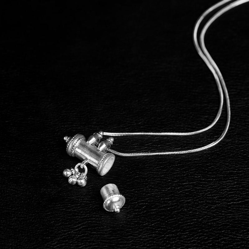 Wind Womxn Amulet | Pendant Necklace – 925 Silver - NOIR KĀLA