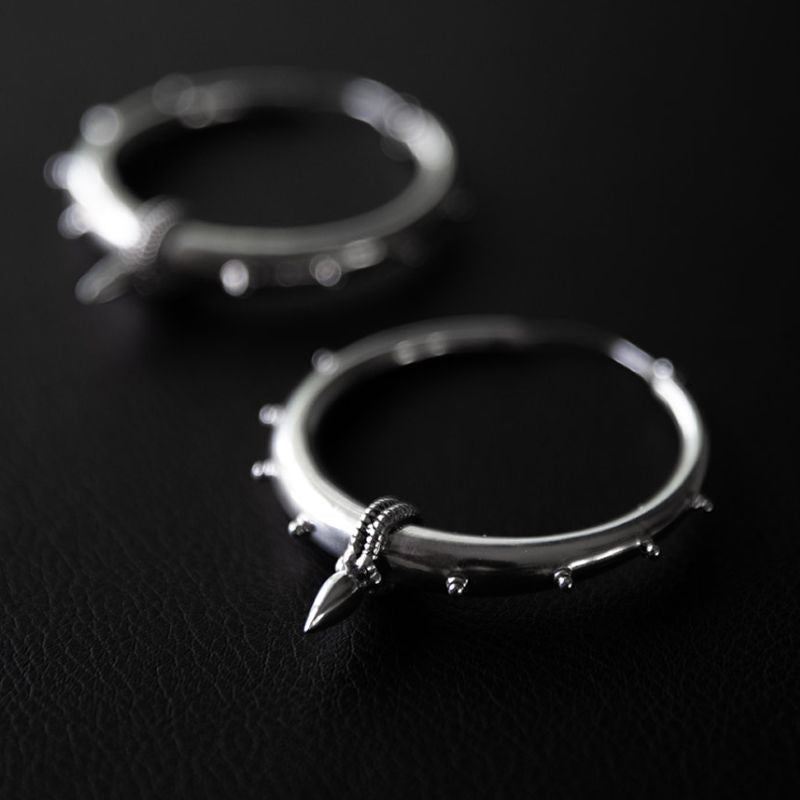 Pushkar | Boucles d'oreilles créoles - NOIR KĀLA