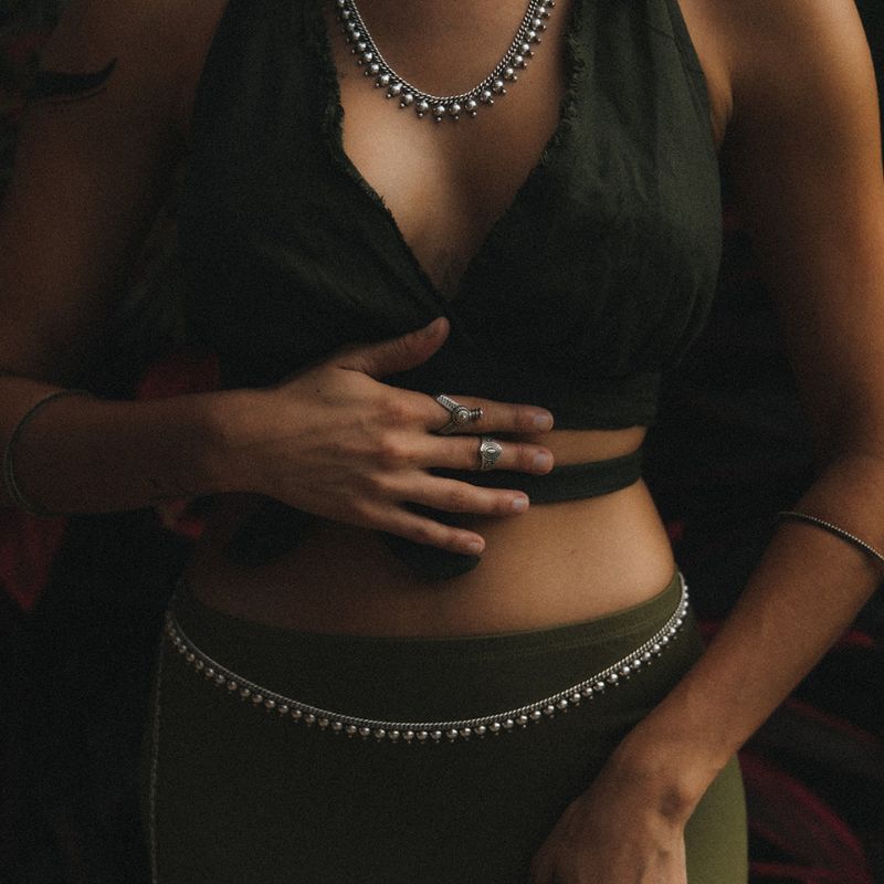 Devī | Chaîne de taille