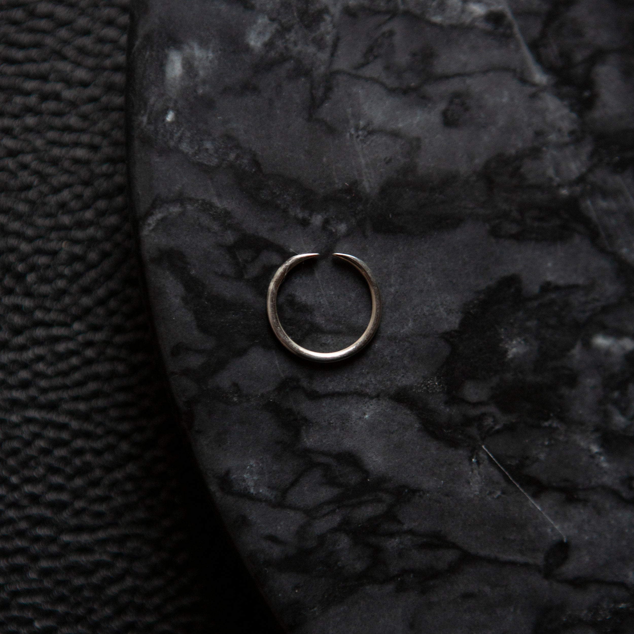 Trinity | Bague - NOIR KĀLA