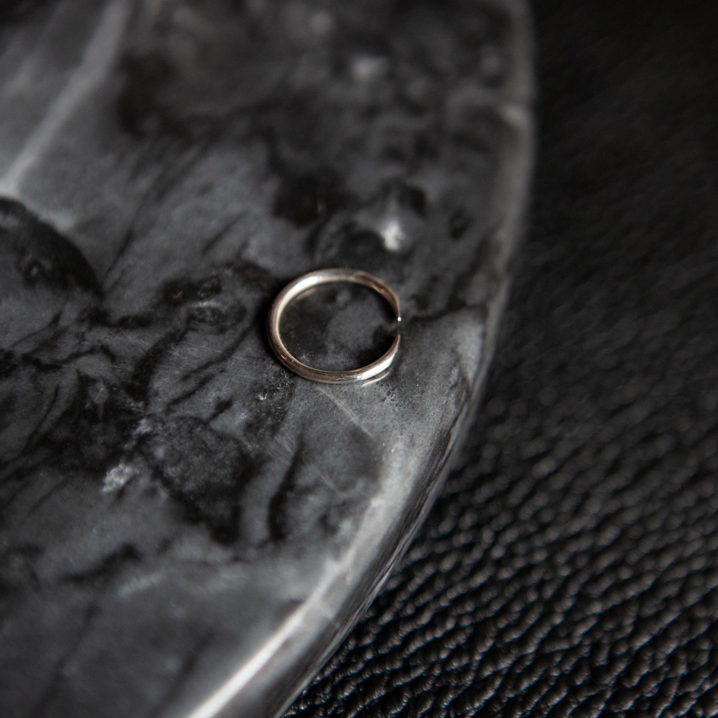 Trinity | Bague - NOIR KĀLA