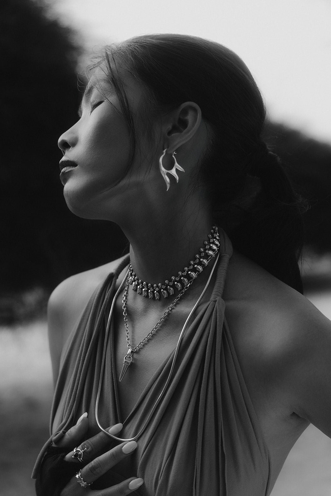 Jenna Ortega’s Dark Grace: Gothic Jewelry and Choker Trends Inspired by Wednesday - NOIR KĀLA