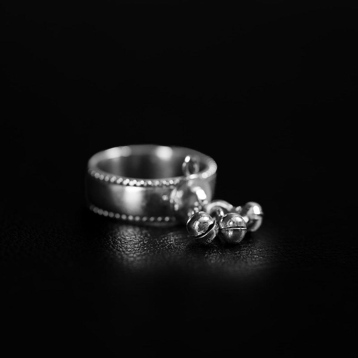Dangling Bells | Ring - 925 Silver