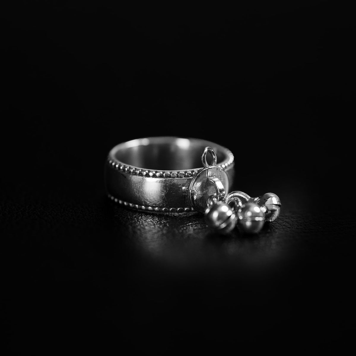 Dangling Bells | Ring - 925 Silver
