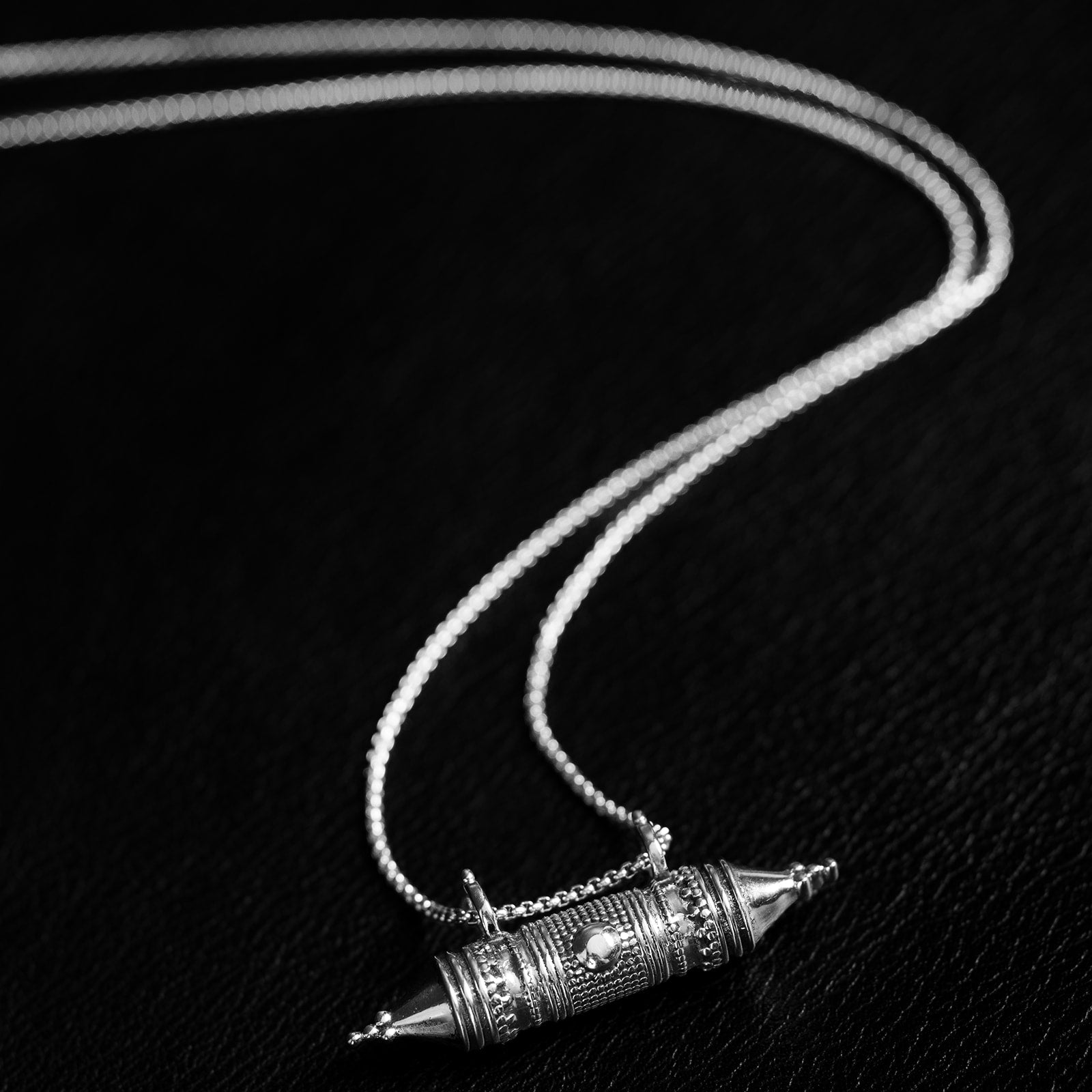 Product - NOIR KĀLA