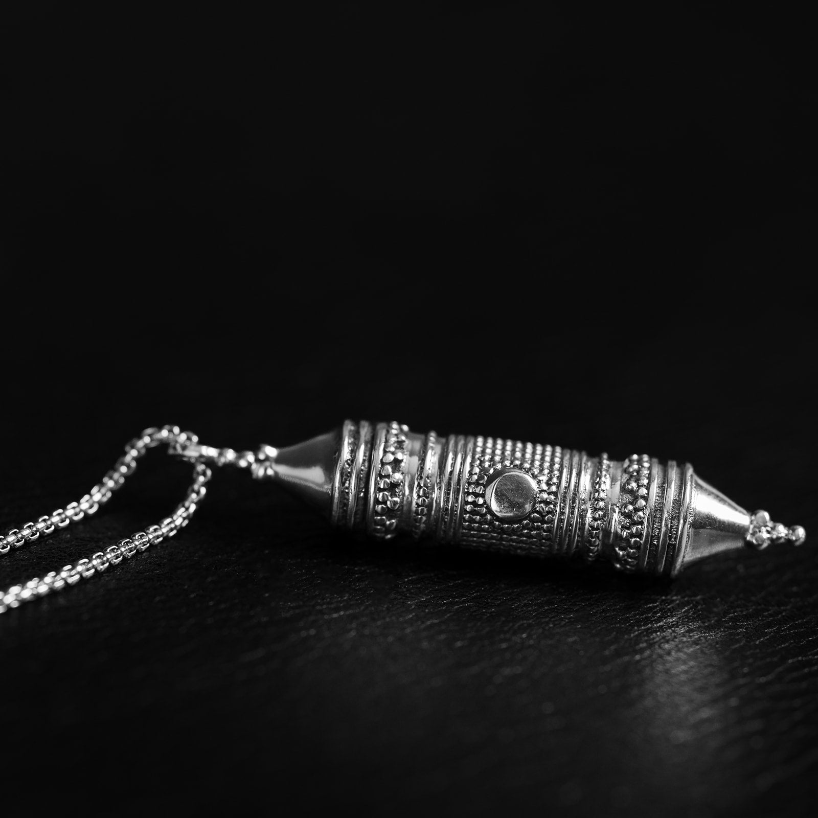 Product - NOIR KĀLA