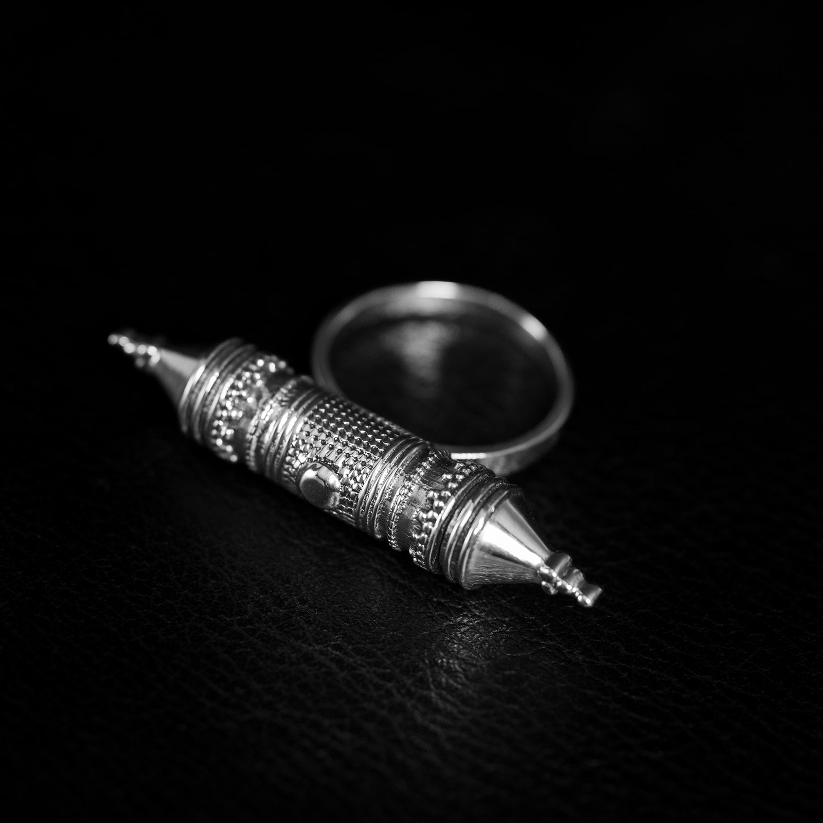 Product - NOIR KĀLA