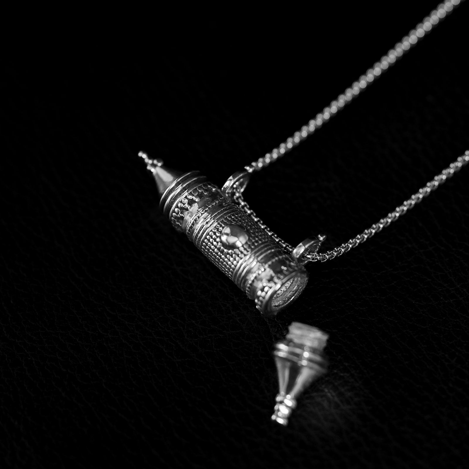 Product - NOIR KĀLA