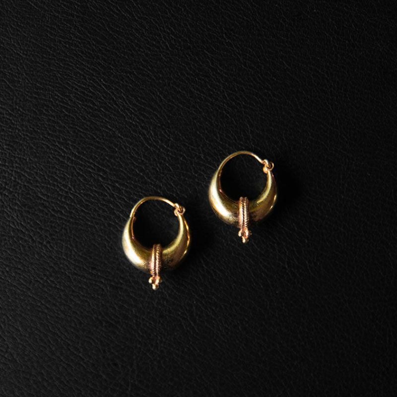 Hyas | Hoop Earrings - Gold
