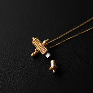 Prayer Amulet | Collier Pendentif - Or